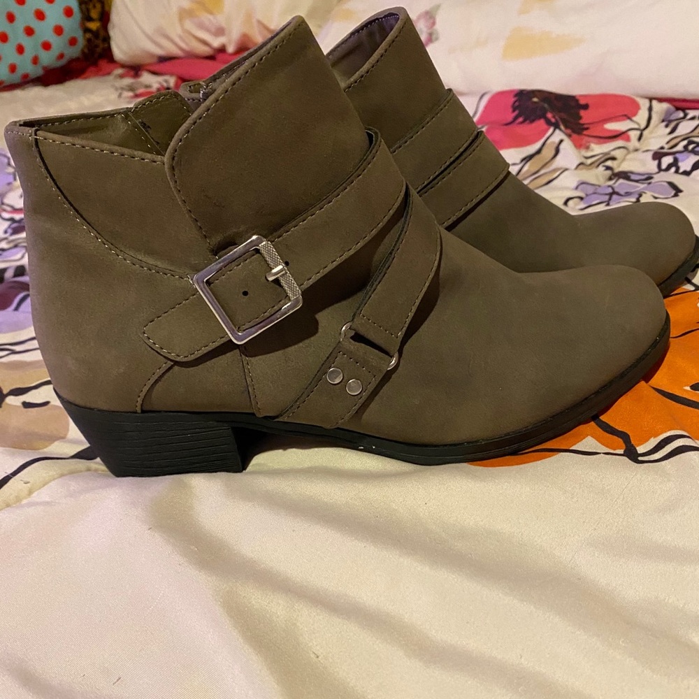 Ankle boots